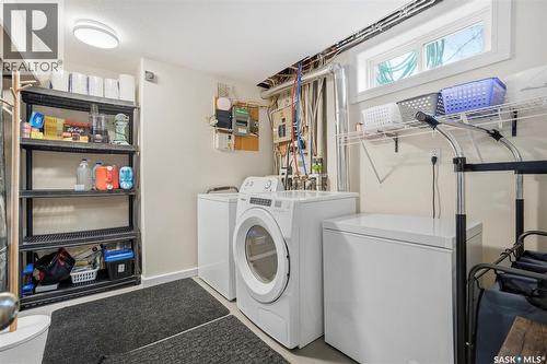 411 Auld Crescent, Saskatoon, SK - Indoor Photo Showing Laundry Room