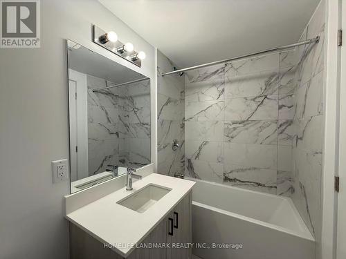 11 Kerns Lane, Richmond Hill, ON - Indoor Photo Showing Bathroom