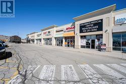 7 - 478 DUNDAS STREET W Oakville, ON L6H 6Y3