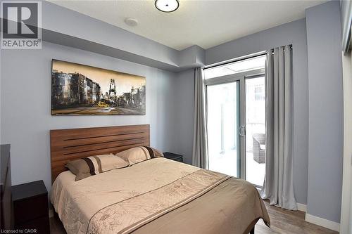 2081 Fairview Street Unit# 1003, Burlington, ON - Indoor Photo Showing Bedroom