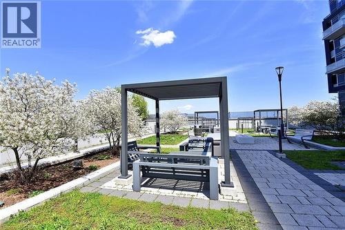 2081 Fairview Street Unit# 1003, Burlington, ON - Outdoor