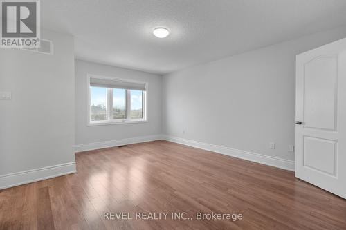 35 Sunset Way, Thorold, ON - Indoor Photo Showing Other Room