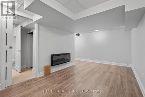 35 Sunset Way, Thorold, ON - Indoor Photo Showing Other Room With Fireplace
