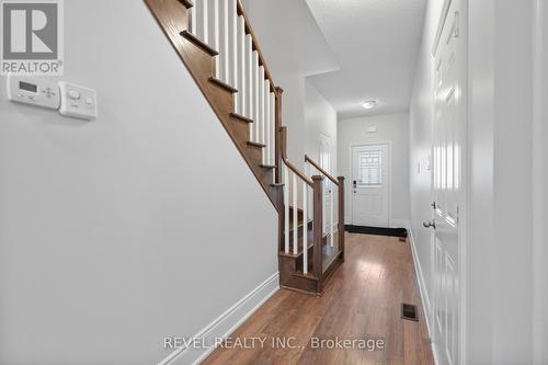 35 Sunset Way, Thorold, ON - Indoor Photo Showing Other Room