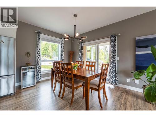 430 Buriview Drive, Nelson, BC - Indoor Photo Showing Dining Room