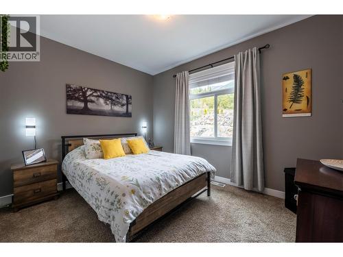 430 Buriview Drive, Nelson, BC - Indoor Photo Showing Bedroom