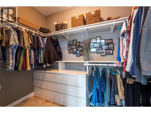 430 Buriview Drive, Nelson, BC - Indoor With Storage