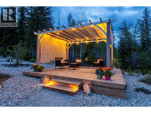 430 Buriview Drive, Nelson, BC - Outdoor With Deck Patio Veranda