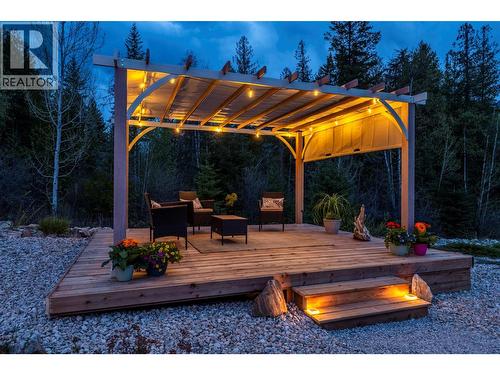 430 Buriview Drive, Nelson, BC - Outdoor With Deck Patio Veranda