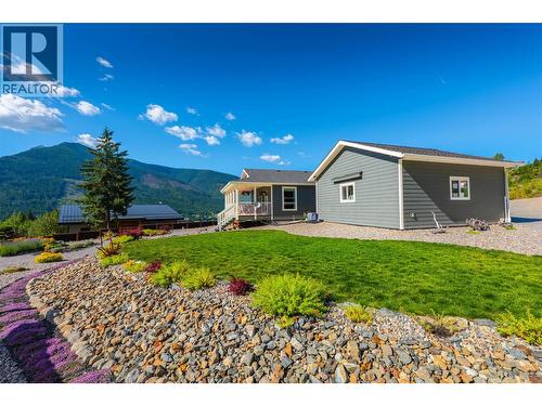 430 Buriview Drive, Nelson, BC - Outdoor