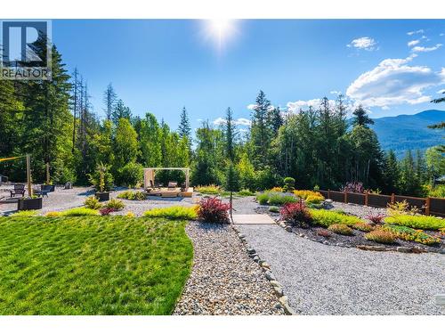 430 Buriview Drive, Nelson, BC - Outdoor