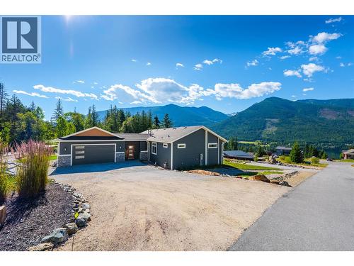 430 Buriview Drive, Nelson, BC - Outdoor