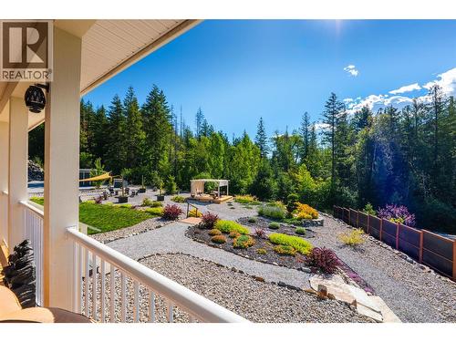 430 Buriview Drive, Nelson, BC - Outdoor