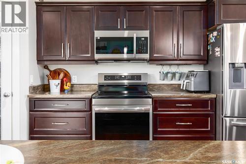 212 Iron Bridge Drive, Moose Jaw, SK - Indoor Photo Showing Kitchen