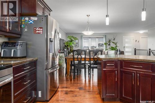 212 Iron Bridge Drive, Moose Jaw, SK - Indoor Photo Showing Kitchen