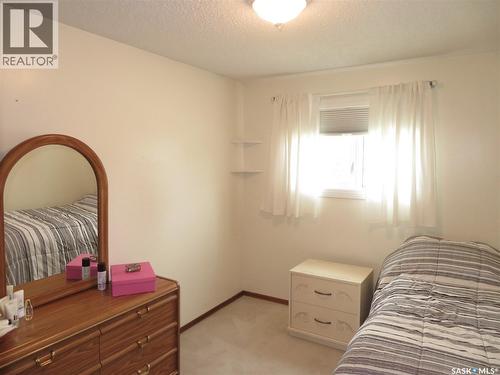 315 Benesh Crescent, Saskatoon, SK - Indoor Photo Showing Bedroom
