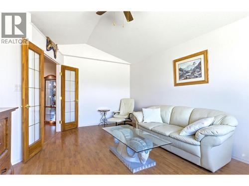 1411 Pears Place, Ashcroft, BC - Indoor Photo Showing Living Room