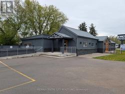 2300 WHARNCLIFFE ROAD S  London South (South V), ON N6P 1L1
