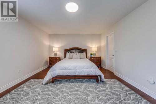 4208 Fuller Crescent, Burlington, ON - Indoor Photo Showing Bedroom