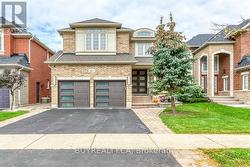 BSMT - 2511 NORTH RIDGE TRAIL Oakville, ON L6H 7N6