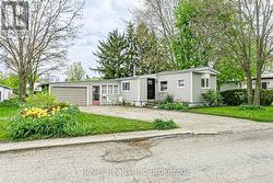 9 3RD STREET Norfolk, ON N4B 2W6