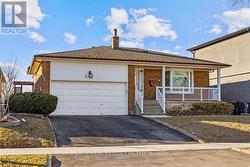 27 KATHROSE DRIVE Toronto, ON M2J 3P4