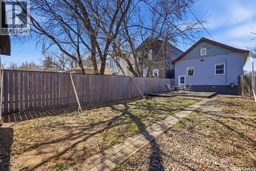 404 D Avenue S, Saskatoon, SK - Outdoor