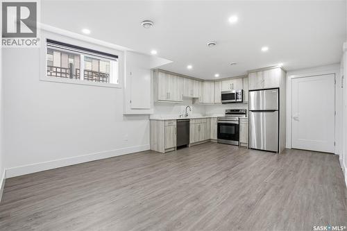 144 Forsey Avenue, Saskatoon, SK - Indoor Photo Showing Kitchen