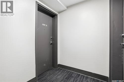 302 320 5Th Avenue N, Saskatoon, SK - Indoor Photo Showing Other Room
