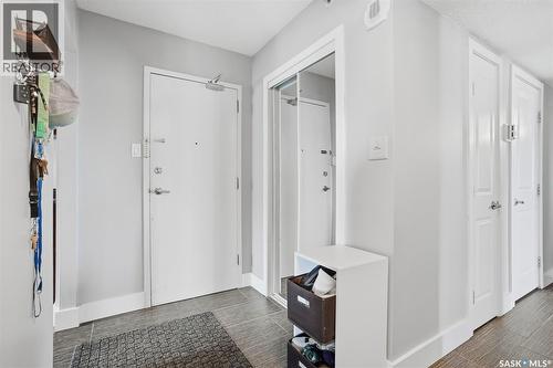 302 320 5Th Avenue N, Saskatoon, SK - Indoor Photo Showing Other Room