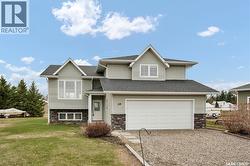 214 Cedar PLACE Waldheim, SK S0K 4R0