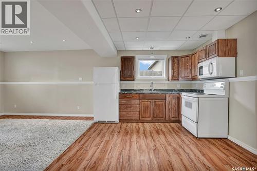 214 Cedar Place, Waldheim, SK - Indoor Photo Showing Kitchen