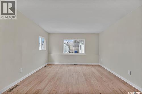 7 321 Dunlop Street, Saskatoon, SK 