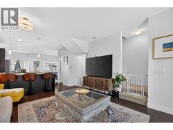 Open concept living room - 