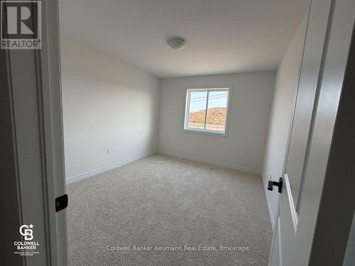12 Cadence Common, Cambridge, ON - Indoor Photo Showing Other Room