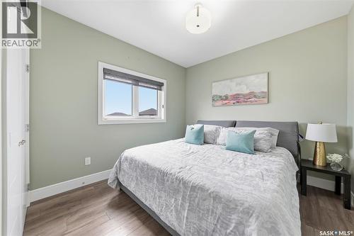211 Burgess Bay, Saskatoon, SK - Indoor Photo Showing Bedroom