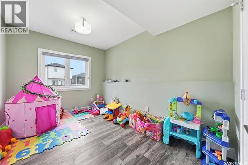 211 Burgess Bay, Saskatoon, SK - Indoor