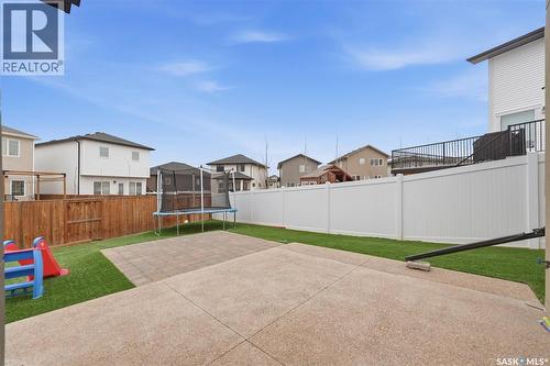 211 Burgess Bay, Saskatoon, SK - Outdoor
