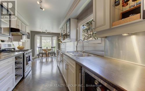 108 Clearwater Crescent, Waterloo, ON - Indoor Photo Showing Kitchen With Double Sink