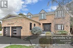 11 GATCOMBE CIRCLE Richmond Hill, ON L4C 9P4