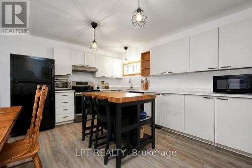88 Norman Street, Ottawa, ON - Indoor Photo Showing Kitchen