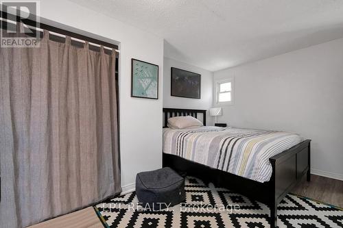 88 Norman Street, Ottawa, ON - Indoor Photo Showing Bedroom