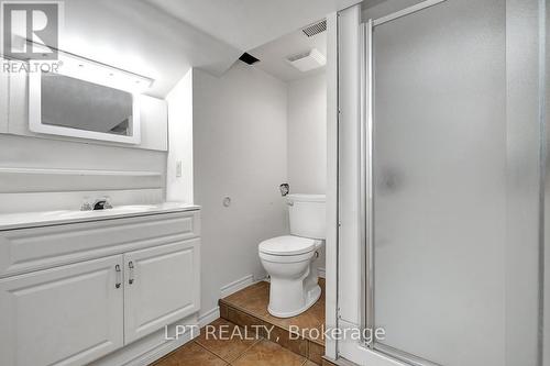 88 Norman Street, Ottawa, ON - Indoor Photo Showing Bathroom