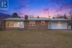 715 HANNA ROAD Tay Valley, ON K0H 2B0