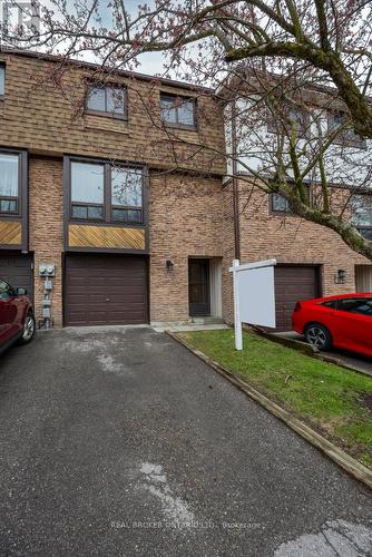 30 - 220 ORMOND DRIVE  Oshawa (Samac), ON L1G 6T5