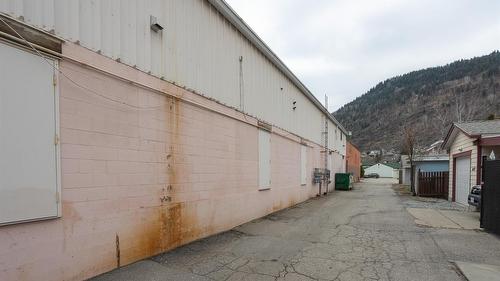 1672 Second Avenue, Trail, BC 