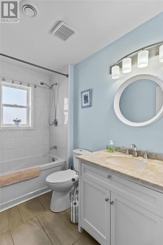 Main Bath - 282 Frecker Drive, St. John'S, NL - Indoor Photo Showing Bathroom
