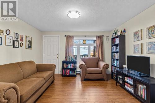 Apt Living Room - 282 Frecker Drive, St. John'S, NL - Indoor Photo Showing Living Room