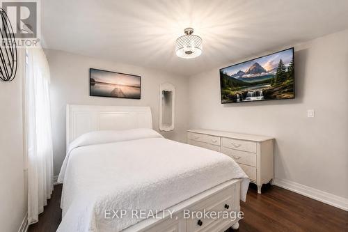 58 Rutledge Road, Mississauga, ON - Indoor Photo Showing Bedroom