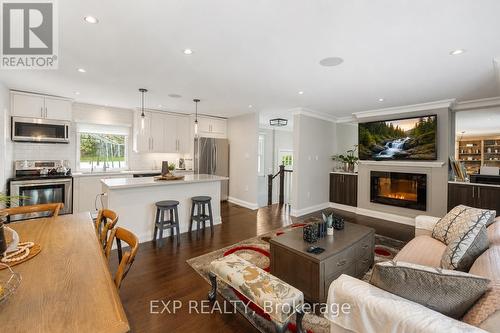 58 Rutledge Road, Mississauga, ON - Indoor Photo Showing Other Room